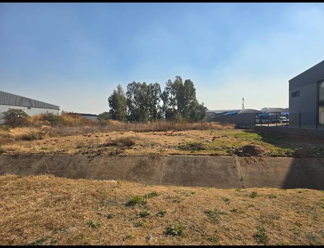 7,970M² VACANT LAND FOR SALE IN DUNCANVILLE